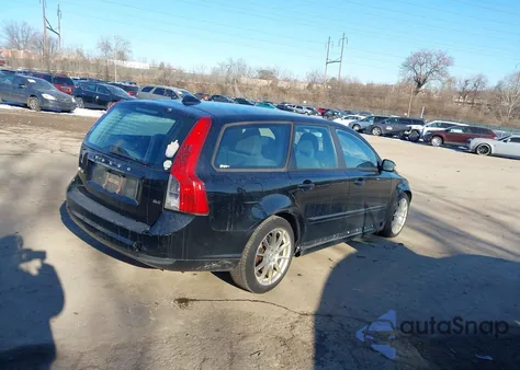 2009 Volvo V50 2.4I из США, поврежденный, VIN YV1MW390792470719